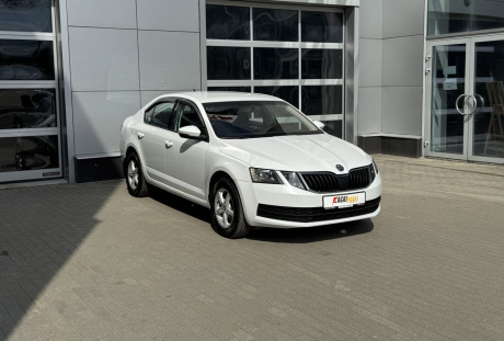 ŠKODA Octavia 2017 года с пробегом 130 000 км