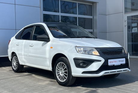 LADA Granta лифтбек 2016 года с пробегом 112 397 км