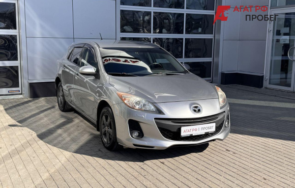 Mazda 3 II Hatchback 2011 года с пробегом 149 060 км, фото 1