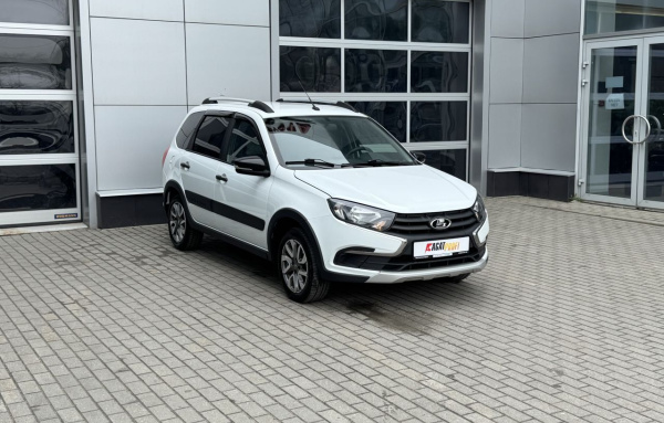 LADA Granta [Кросс] Cross 2023 года с пробегом 60 609 км, фото 1