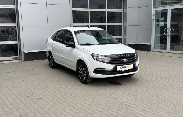 LADA Granta лифтбек 2020 года с пробегом 94 629 км, фото 1