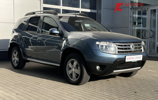 Renault Duster 2014 года с пробегом 298 012 км, фото 1